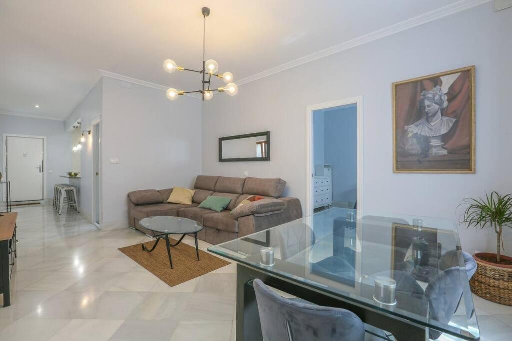 Riverwalk Suites - Puente Triana Севилья Экстерьер фото
